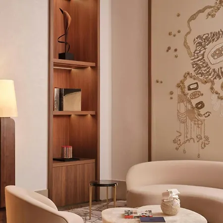 The St. Regis מלון