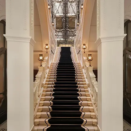 The St. Regis 5* بودابست