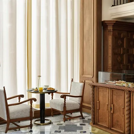 Hotel The St. Regis 5*