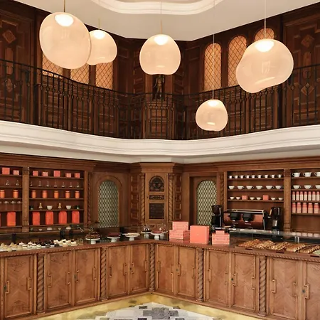 The St. Regis 5*