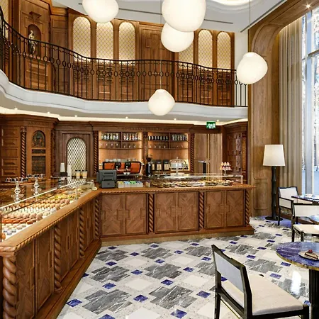 The St. Regis 5*